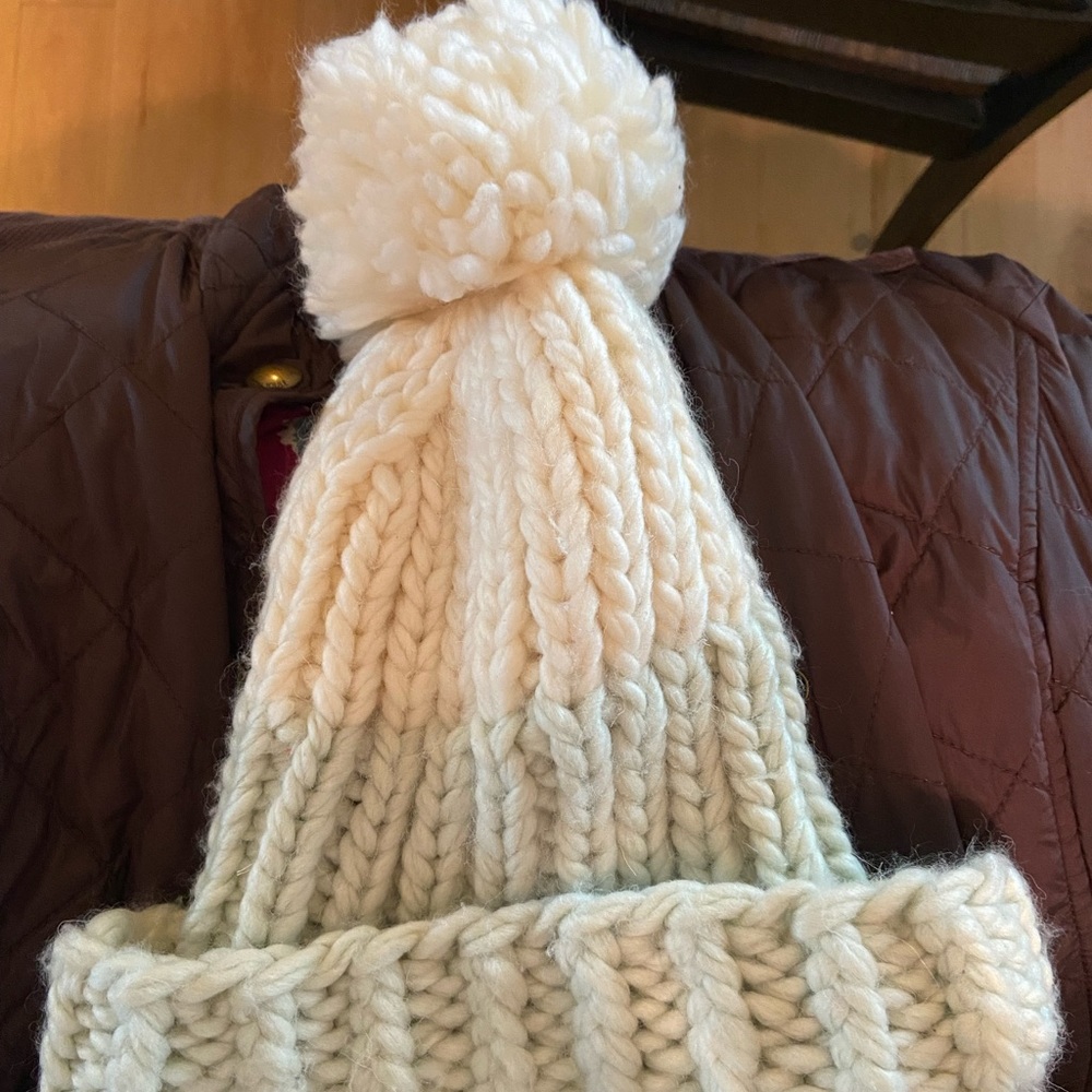 Anthropologie pommed chunky knit beanie